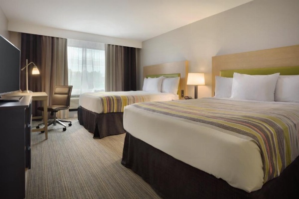 Country Inn & Suites by Radisson Asheville River Arts District image 24