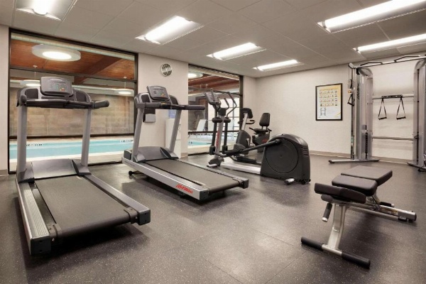 Country Inn & Suites by Radisson Asheville River Arts District image 9